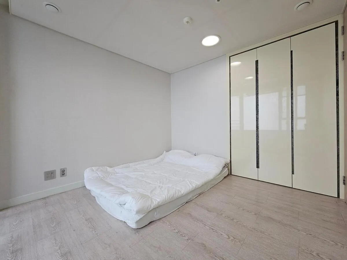 Chilling Chilling Haeundae Ocean View Branch Apartment Busan South Korea